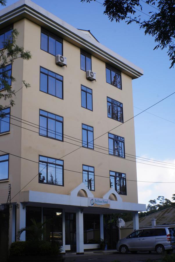 Briston Hotel Arusha Esterno foto